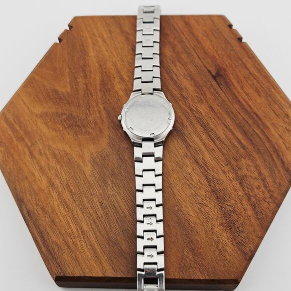 Fossil Womens Date Dial Boyfriend Watch Silver Tone Roman Numeral Casual ES-2651 - Picture 5 of 7